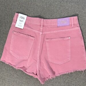 Zara Pink High-Waist Frayed Denim Shorts